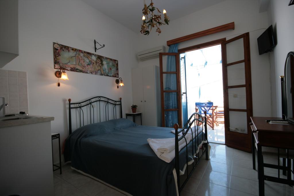 Studios Bourgos Naxos City Extérieur photo