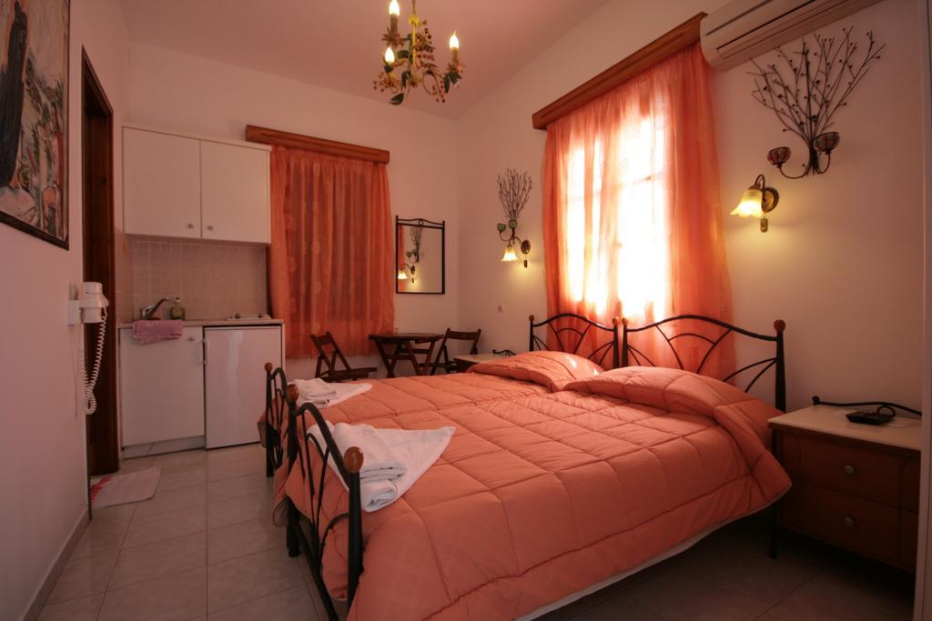 Studios Bourgos Naxos City Extérieur photo